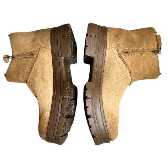 UGG Men’s Skyview Moto Gorpcore Active Pull On Leather Suede Waterproof Boots - Picture 12 of 16